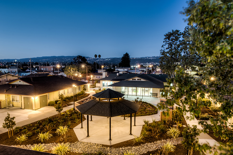 Palo Vista Outside
